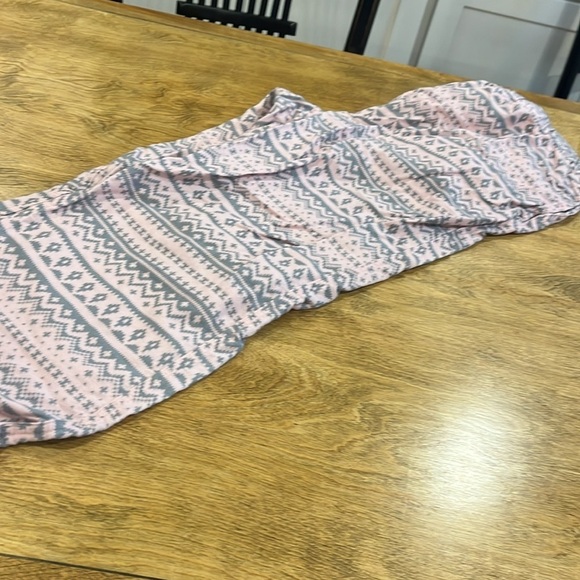 Lands End Pink and Gray Patterned Petite Pajama Set - Picture 5 of 5